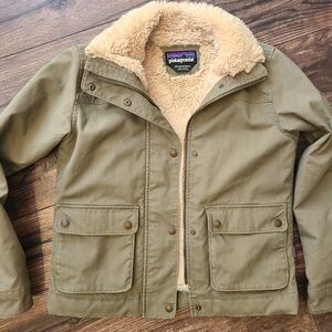 Patagonia Olive Green Jacket with Cream Lining